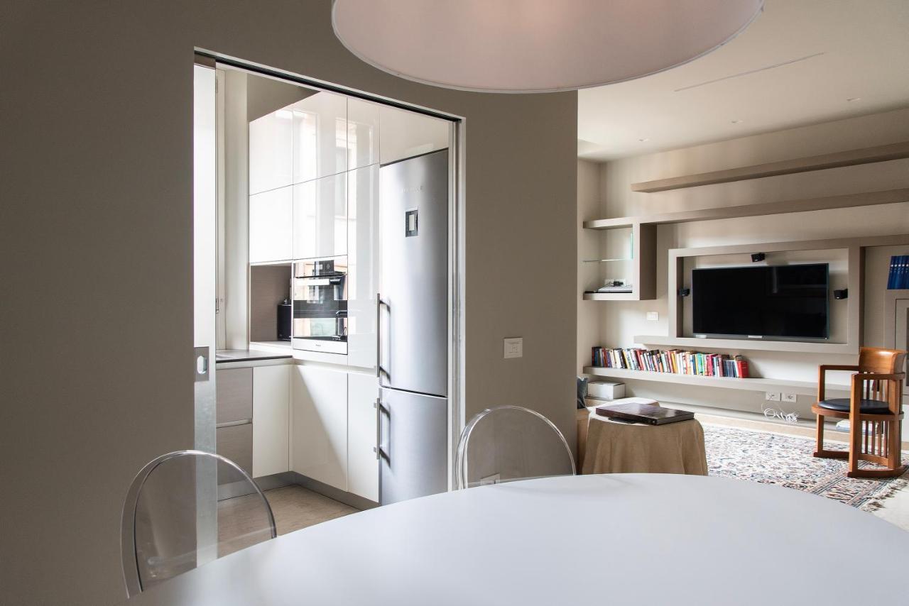 Youhosty - Quadrio 20 Apartment Milan Luaran gambar